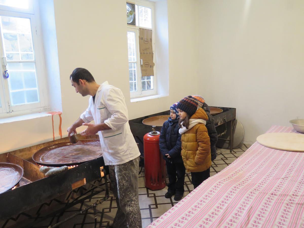 Canal Hostel Шеки Экстерьер фото