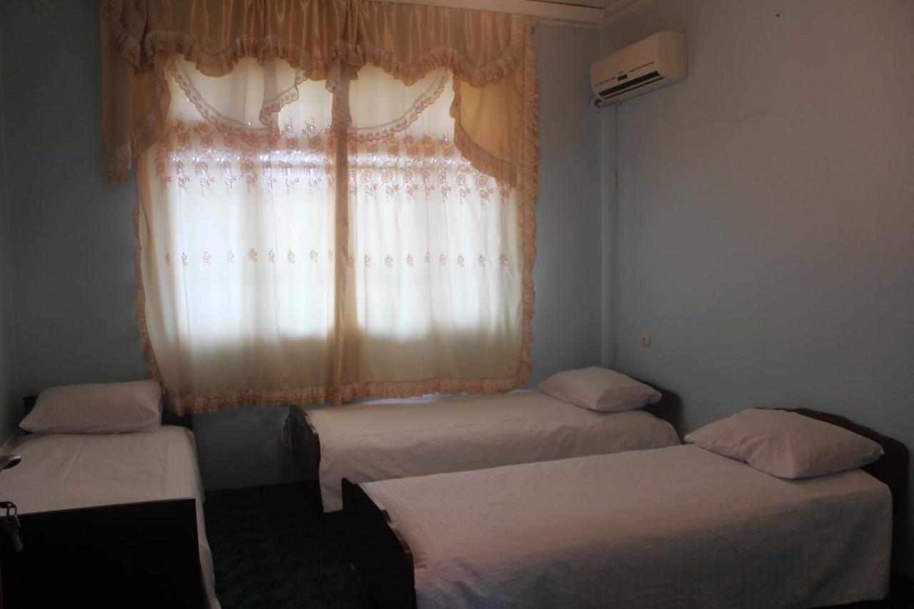Canal Hostel Шеки Экстерьер фото